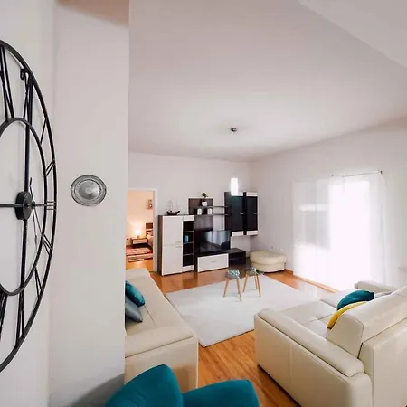 Three-bedroom In Ljubac, Zadar I Appartamento Krneza