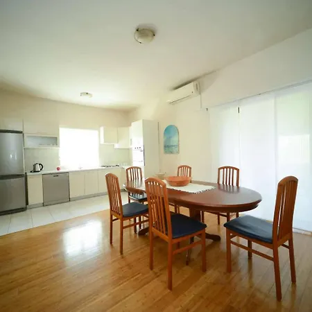 Appartamento Three-bedroom In Ljubac, Zadar I