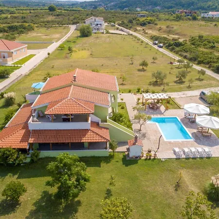 Three-bedroom In Ljubac, Zadar I * Krneza