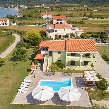 Three-bedroom In Ljubac, Zadar I Krneza