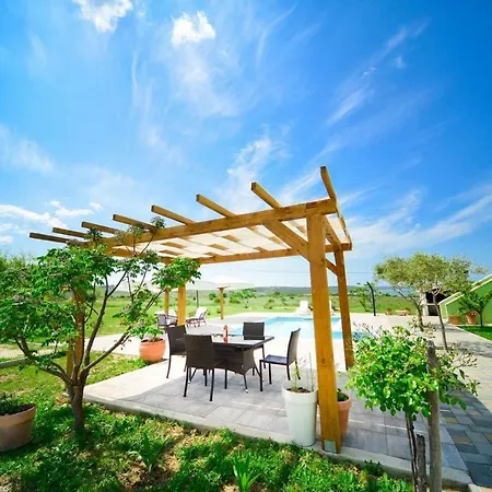 Three-bedroom In Ljubac, Zadar I